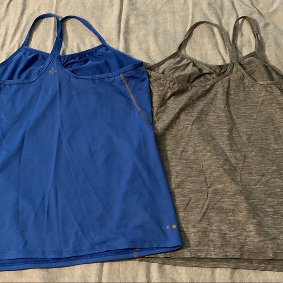 Tommy Copper Fitness Tanks - Size M - Picture 2 of 2
